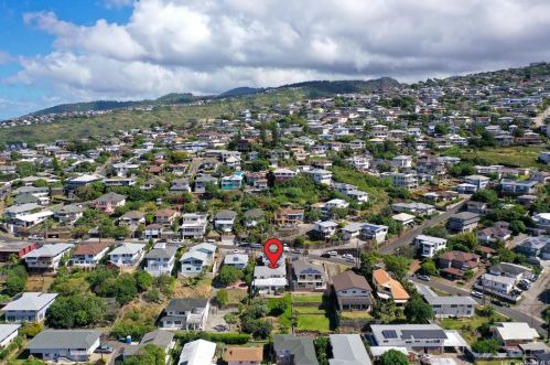 3805 Anuhea St, Honolulu HI  96816-3803 exterior