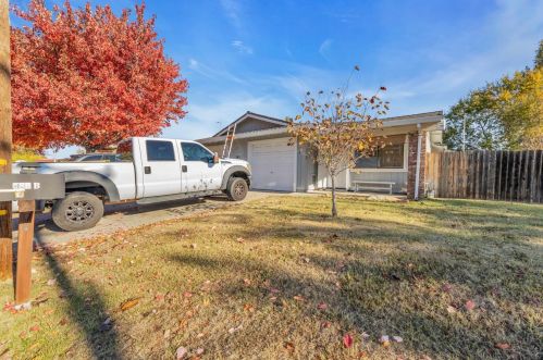 385 Wales Dr, Folsom, CA 95630-2924