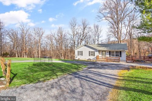 516 Wealthy Rd, Linden, VA 22642-6119