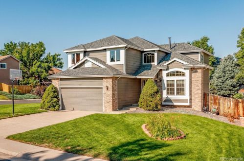 4889 Elkhart Ct, Aurora, CO 80015-2219
