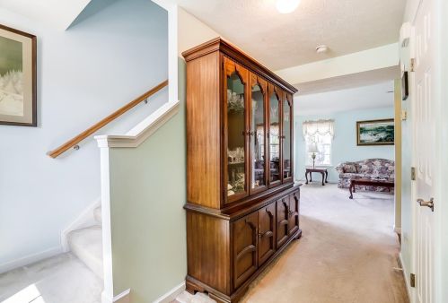 9896 Scotch Pine Dr, Springboro, OH 45066-5201