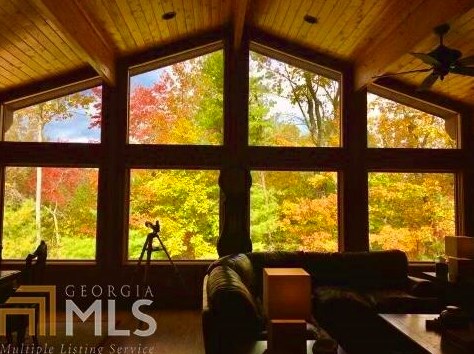 628 Gold Flume Way, Cleveland, GA 30528-0073