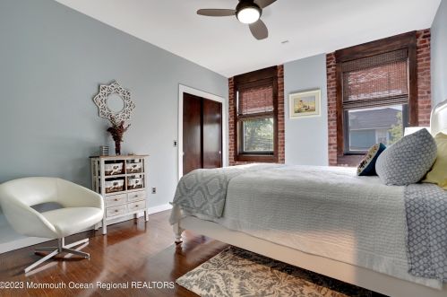 1034 2nd Ave, Tinton Falls NJ  07712-5834 exterior