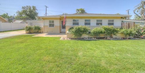 2816 Iron Hills Way, Riverside, CA 92506-3307