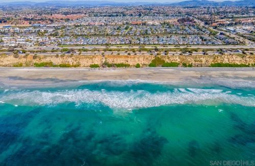 6891 Tradewinds Dr, Carlsbad, CA 92011-3224