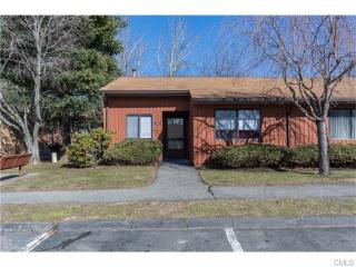 555 Asbury Rdg, Huntington CT  06484-4886 exterior