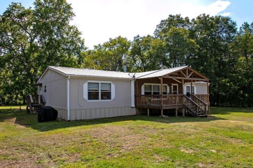 21 Roy Webb Rd, Huntsville, TX 77320-1665