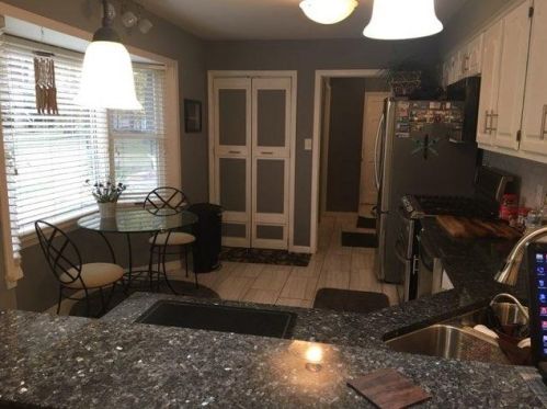 2002 Lakewood Pl, Crown Point IN  46307-9328 exterior