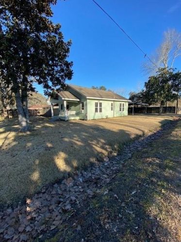 401 Seacamp St, Mont Belvieu, TX 77535