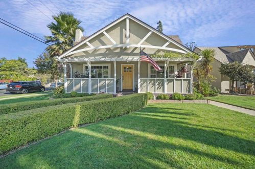 231 Louie Ave, Lodi, CA 95240-1113
