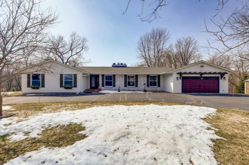 19074 Brookwood Rd, Prior Lake, MN 55372-9124