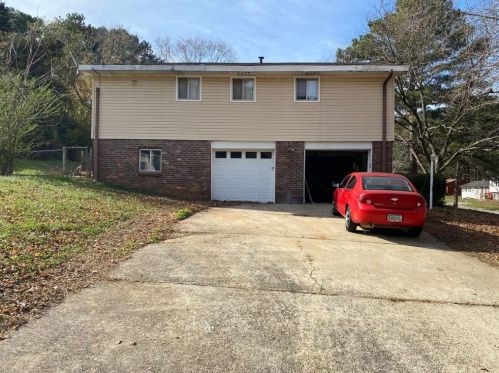 2601 Crabapple Ln, Morrow, GA 30260-3208
