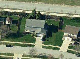 10412 Dickens Dr, Mokena, IL 60448-9356