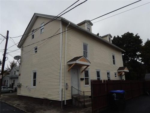 1 Ware Ct, Providence, RI 02907-2719