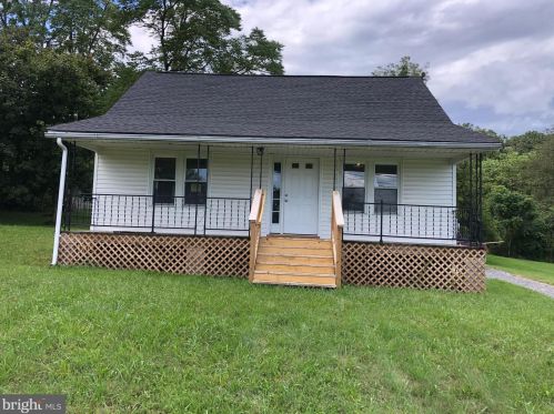 7865 Hedgesville Rd, Hedgesville, WV 25427-5418