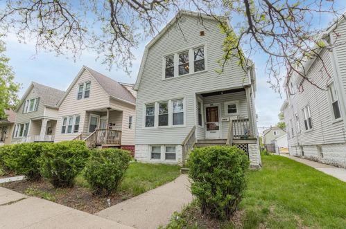 5923 Eastwood Ave, Chicago, IL 60630-3104