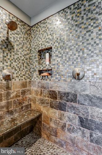 1220 Country Club Dr, Lancaster PA  17601-5208 exterior