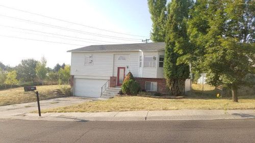 1495 Gwen Dr, Pocatello, ID 83204-4860