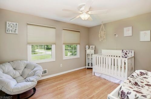 431 Chapman Ct, Hackettstown NJ  07840-1644 exterior