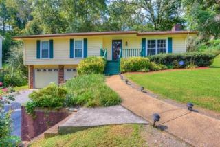 8102 Gladys Ln, Chattanooga, TN 37421-1525