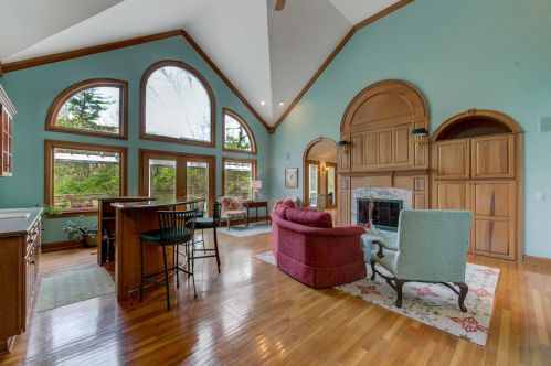 10627 Deerfield Rd, Cincinnati OH  45242-4212 exterior