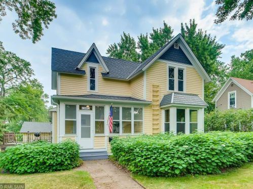 2689 8th Ave, Saint Paul MN  55109-3130 exterior