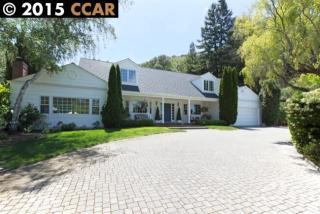 18 Springhill Ln, Lafayette, CA 94549-2516