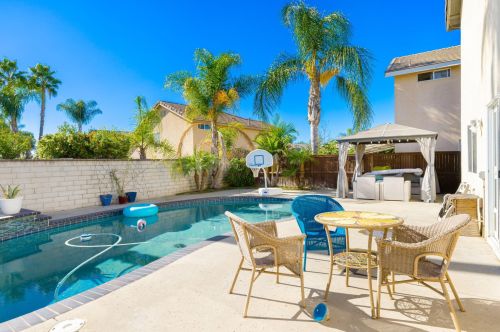 7607 Canberra Way, Riverside CA  92508-6067 exterior