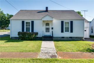 509 Walnut St, Dickson TN  37055-2501 exterior