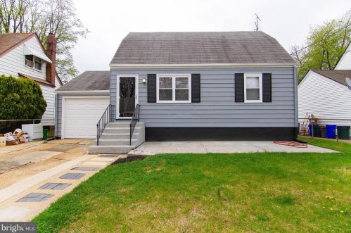 1145 Jefferson Ave, Gloucester, NJ 08031-2805