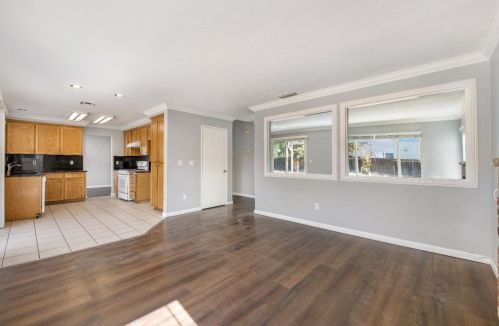 4005 Violet Cheng Ln, Stockton, CA 95206-6300