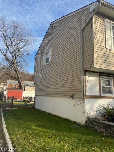 1925 Henry St, Rahway, NJ 07065-5805