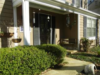 3208 Long Indian Creek Ct, Alpharetta, GA 30022-5043
