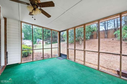 237 Oakwood Cir, Stockbridge GA  30281-6357 exterior