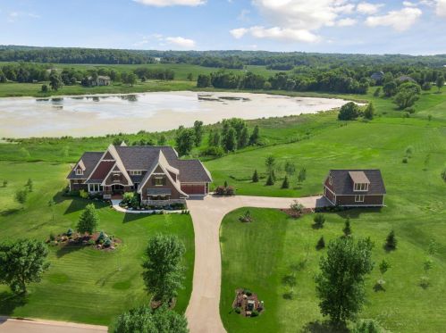 19132 Foxfield Dr, Prior Lake, MN 55372-3489