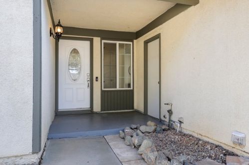 7140 Goodview Ave, Riverside, CA 92504-4614