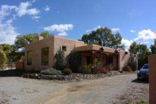 421 Martinez Ln, Ranchito, NM 87571-6671