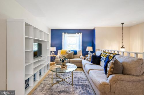 2112 Hamway Dr, Fredericksburg, VA 22407-4343