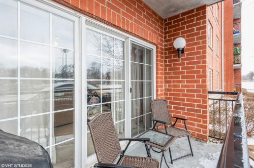 3501 Wellington Ct, Rolling Meadows IL  60008-1856 exterior