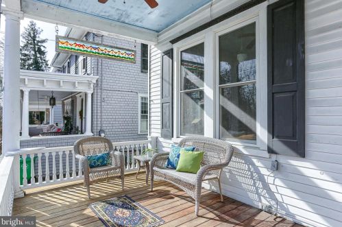 246 College St, Carlisle PA  17013-3754 exterior