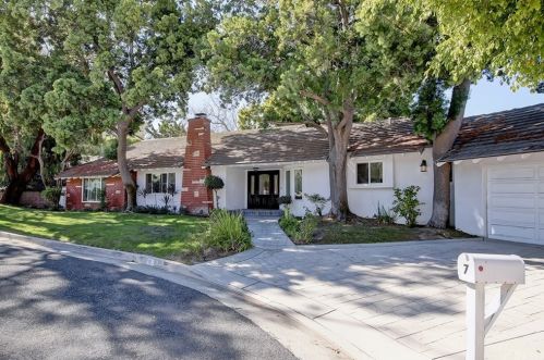 7 Dobbin Ln, Palos Verdes Estates, CA 90274-2502