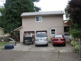 6145 Cross Creek Dr, Beaverton OR  97078-4206 exterior