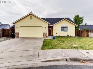 1120 Hazelnut Ct, Walker OR  97426-7905 exterior