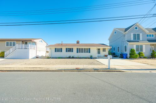 408 Hialeah Dr, Lavallette, NJ 08735-3027