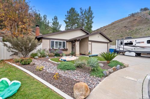 8707 Via Diego Ct, Lakeside, CA 92040-5044