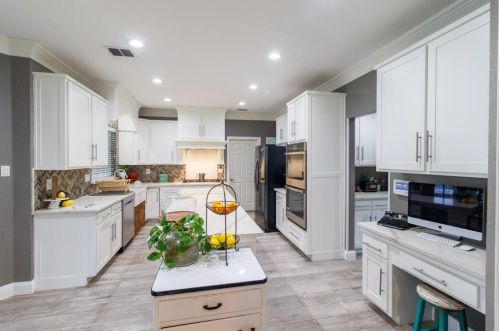 7567 Arcadia Trl, Fort Worth TX  76137-3577 exterior