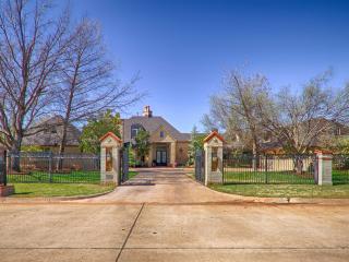 18717 Woody Creek Dr, Edmond, OK 73012-4111