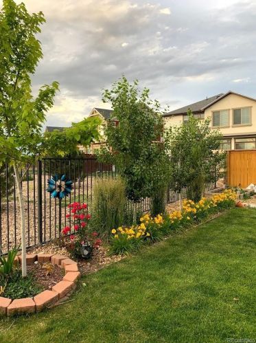 5037 Addison Way, Aurora CO 80016-5390 exterior