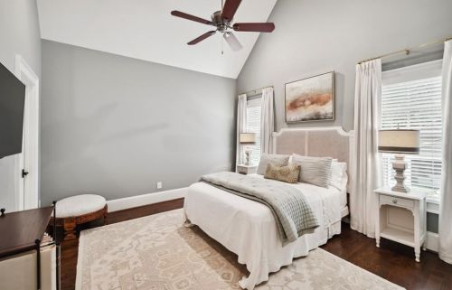 4239 Carmain Dr, Atlanta GA  30342-3504 exterior