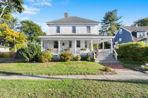 126 Beach Ave, Warwick, RI 02889-2734